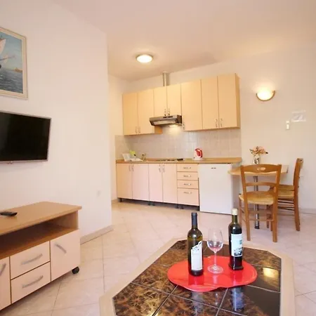 Appartamento In Mit Eigenem Balkon - B59618